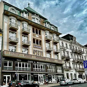 Hotel Aura ****
